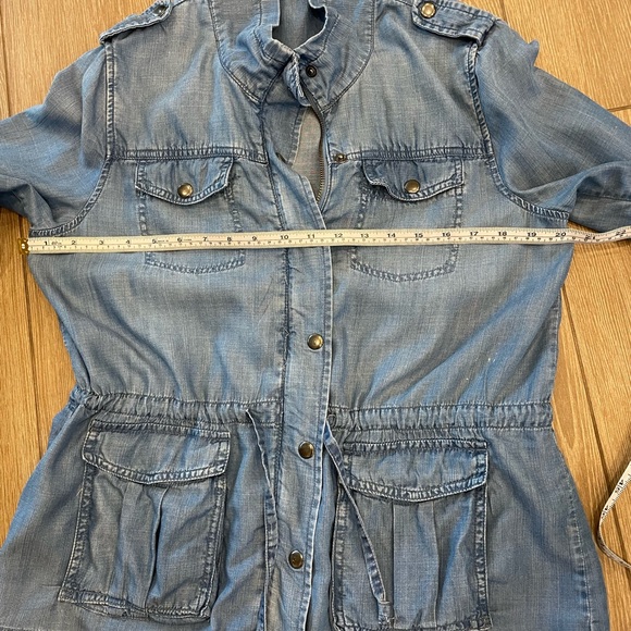 Denim Jean Utility Jacket - size M - Picture 13 of 14